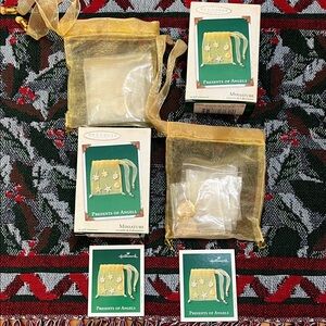 Hallmark Presents of Angels Miniature Ornament Set Coordinates w Glad Tidings